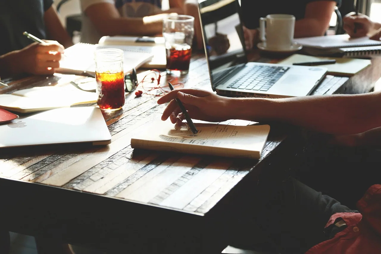 From Field to Office: A PR Specialist’s Take on “The Checklist Manifesto”